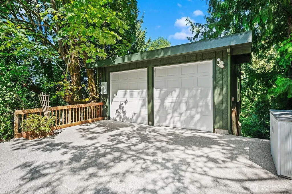 16524 35th Avenue NE Lake Forest Park WA 98155