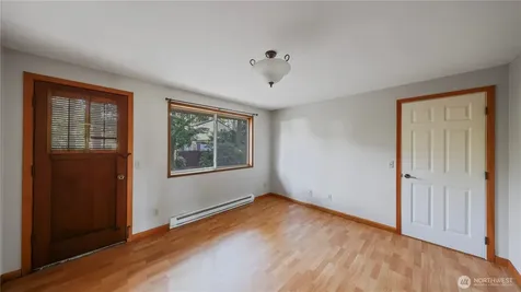 368 NW Columbia Drive Oak Harbor WA 98277