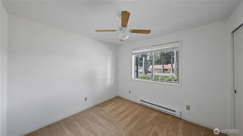 368 NW Columbia Drive Oak Harbor WA 98277