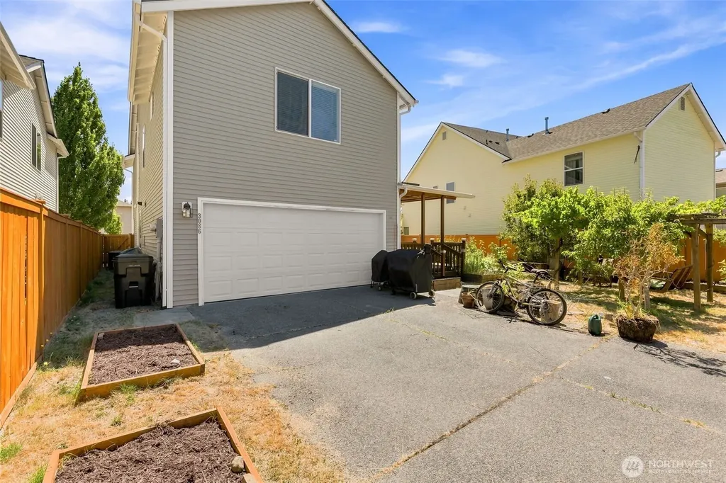 3086 Walker Road Dupont WA 98327