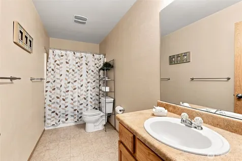 3086 Walker Road Dupont WA 98327