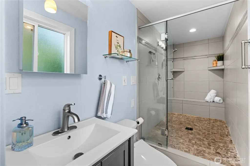 8520 David Day Drive NW Gig Harbor WA 98332