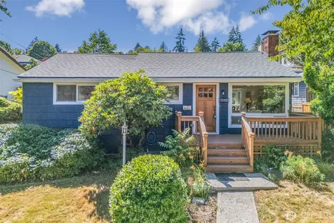 6831 37th Avenue NE Seattle WA 98115