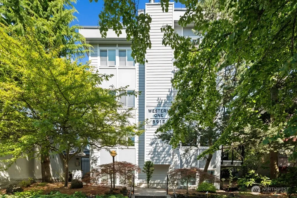 5912 California Avenue SW Seattle WA 98136