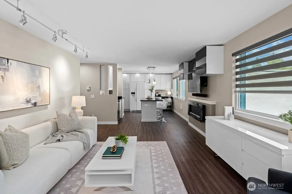 5912 California Avenue SW Seattle WA 98136