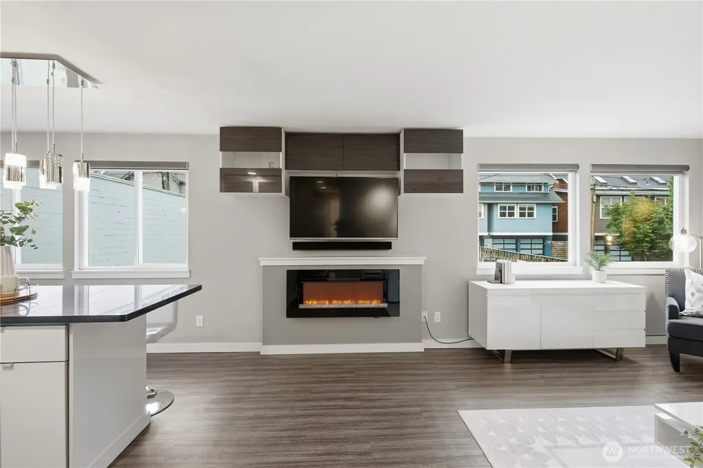 5912 California Avenue SW Seattle WA 98136