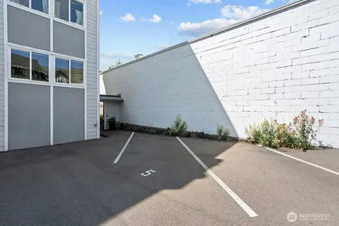 5912 California Avenue SW Seattle WA 98136