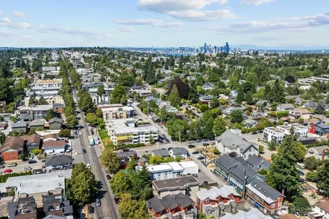 5912 California Avenue SW Seattle WA 98136
