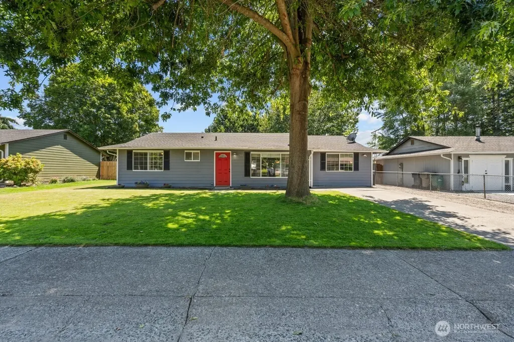 733 2nd Avenue NE Pacific WA 98047
