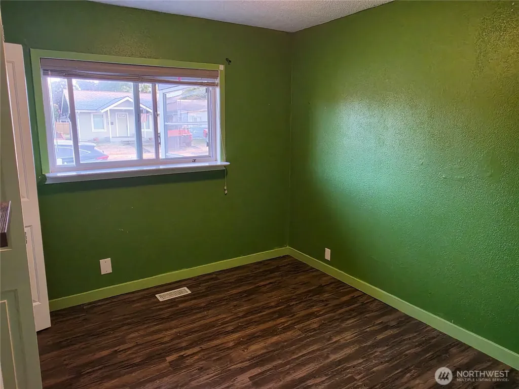225 14th Street SE Auburn WA 98002