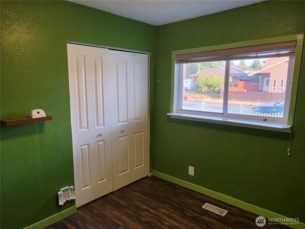 225 14th Street SE Auburn WA 98002