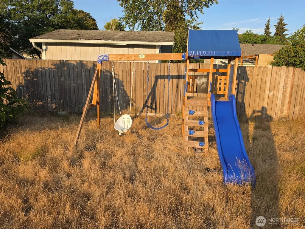 225 14th Street SE Auburn WA 98002