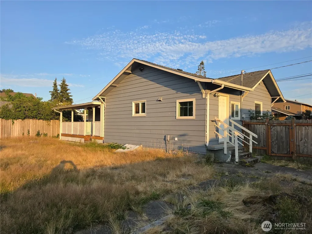 225 14th Street SE Auburn WA 98002