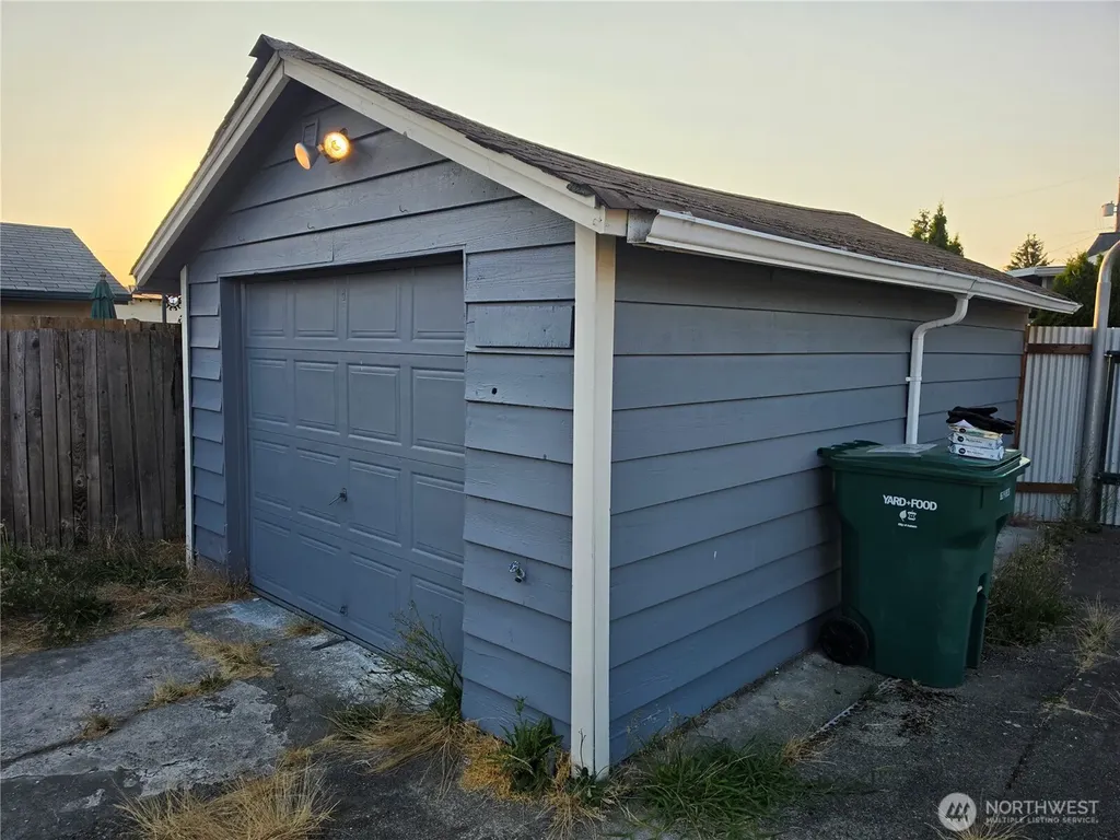 225 14th Street SE Auburn WA 98002