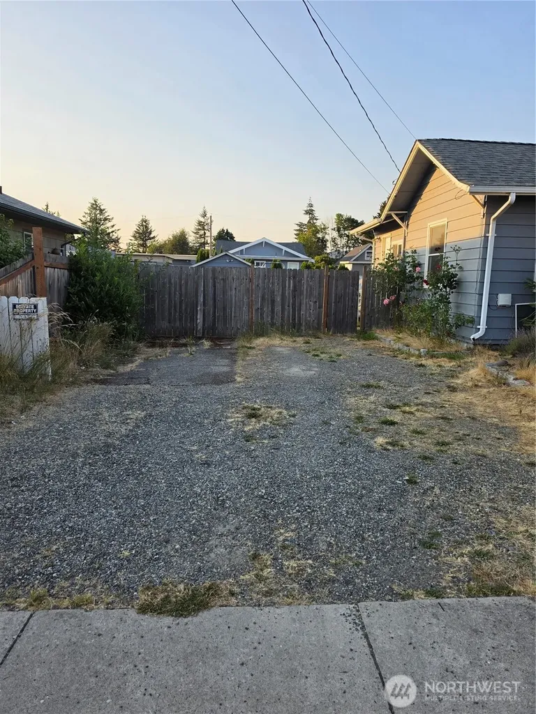 225 14th Street SE Auburn WA 98002