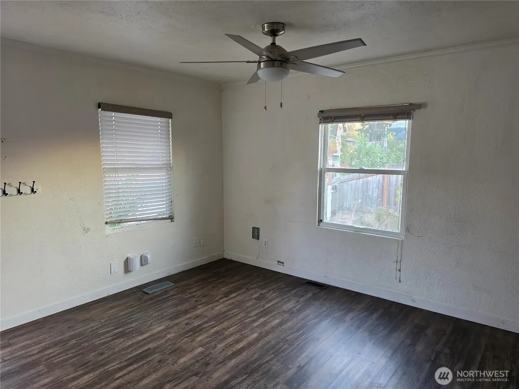 225 14th Street SE Auburn WA 98002