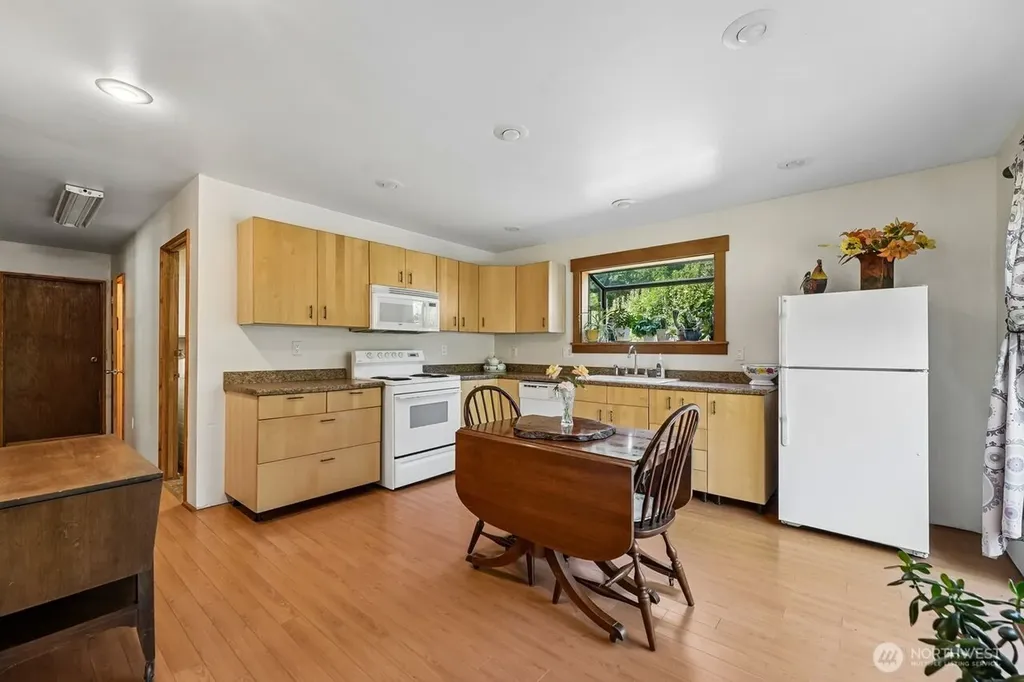 3105 347th Street S Roy WA 98580
