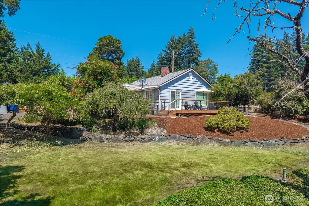4106 Burnham Drive Gig Harbor WA 98332