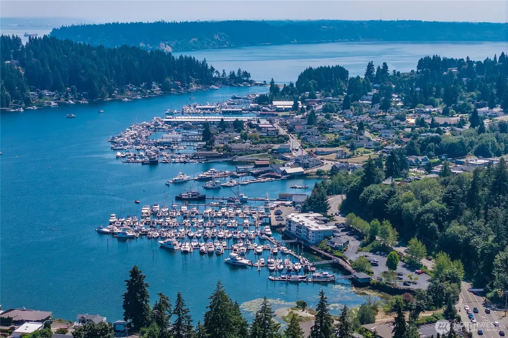 4106 Burnham Drive Gig Harbor WA 98332