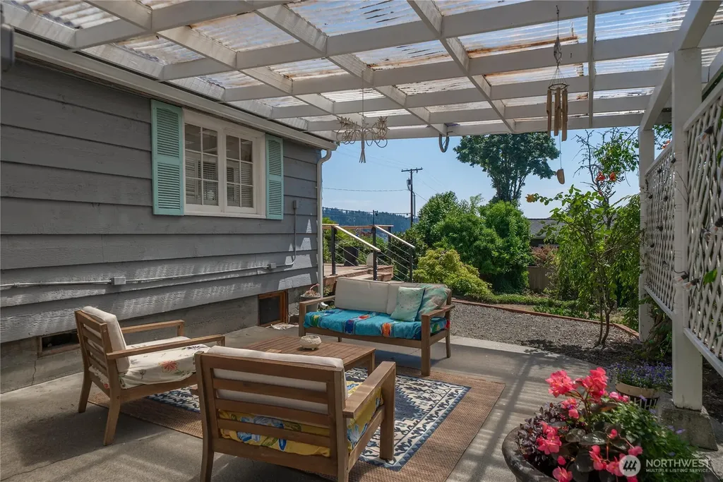 4106 Burnham Drive Gig Harbor WA 98332