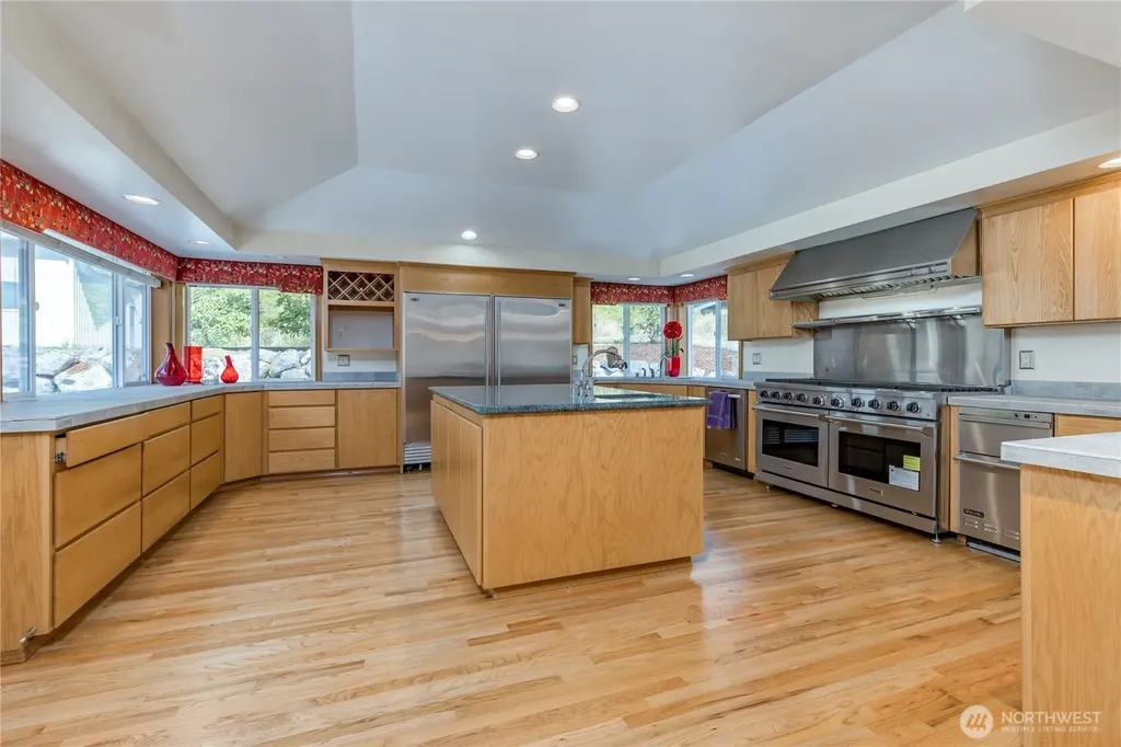 29606 148th Avenue SE Kent WA 98042