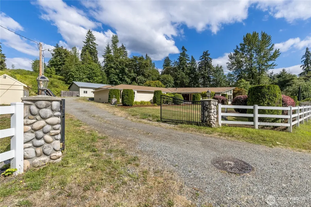 29606 148th Avenue SE Kent WA 98042