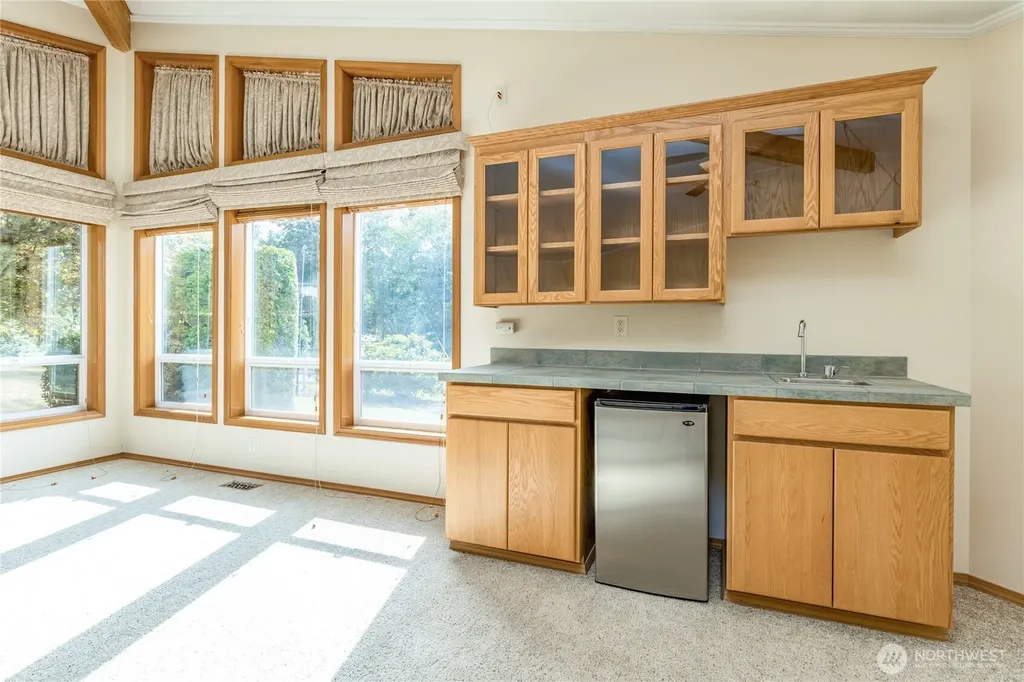 29606 148th Avenue SE Kent WA 98042