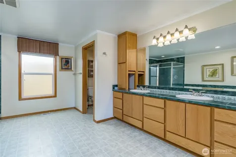 29606 148th Avenue SE Kent WA 98042