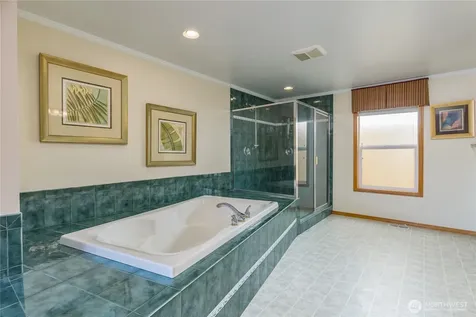29606 148th Avenue SE Kent WA 98042