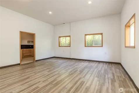 29606 148th Avenue SE Kent WA 98042