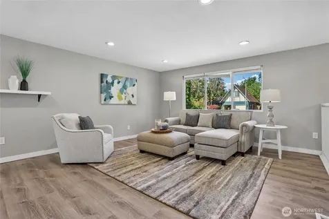22719 1st Place W Bothell WA 98021