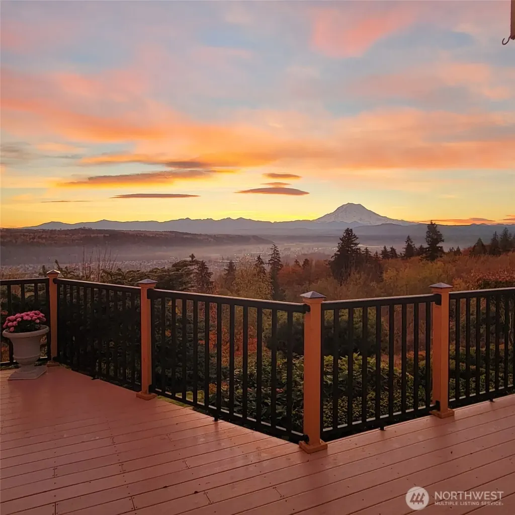 15701 136th Avenue Ct E Puyallup WA 98374