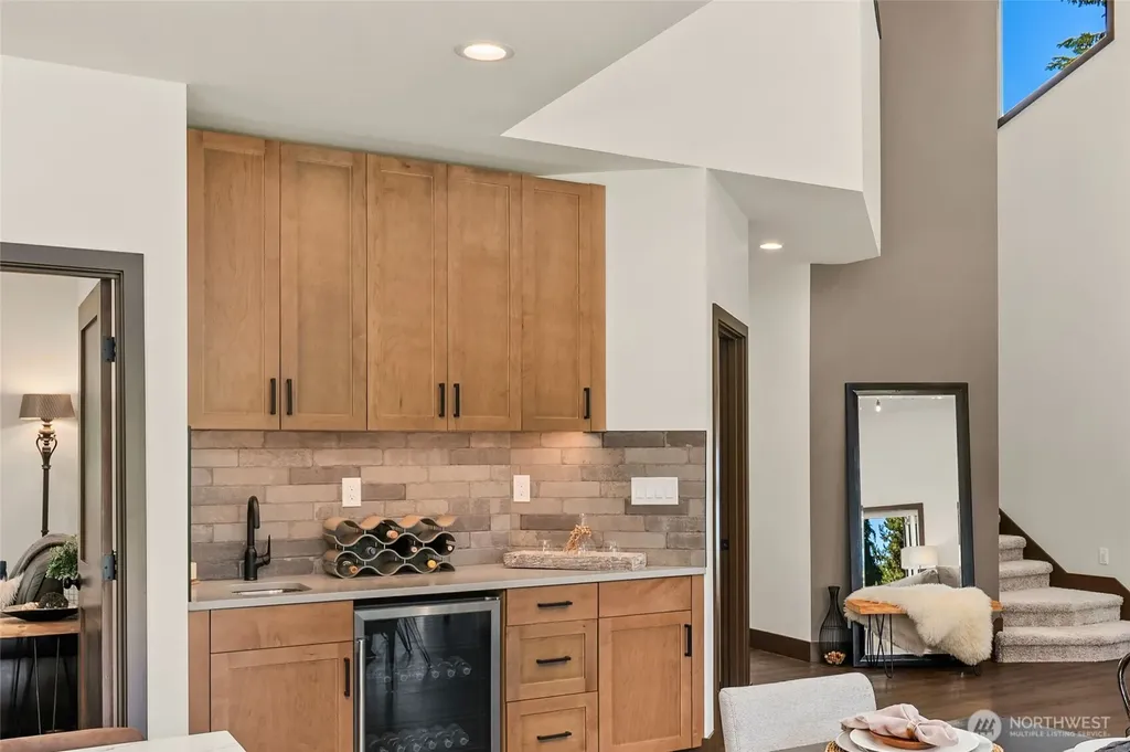 17420 174th Avenue NE Woodinville WA 98072