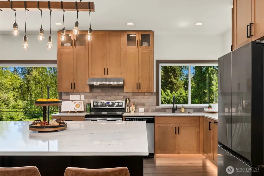 17420 174th Avenue NE Woodinville WA 98072
