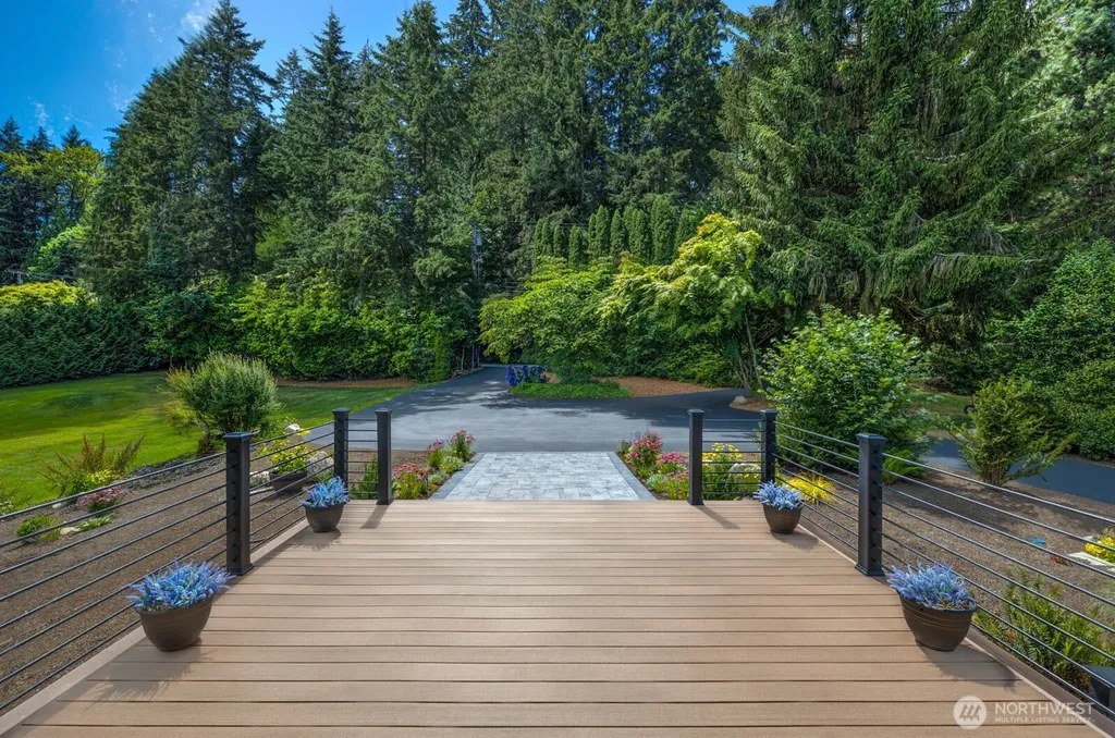 17420 174th Avenue NE Woodinville WA 98072