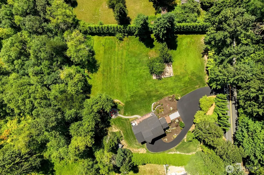 17420 174th Avenue NE Woodinville WA 98072