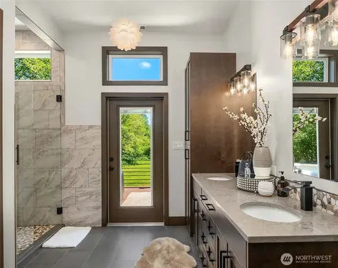 17420 174th Avenue NE Woodinville WA 98072