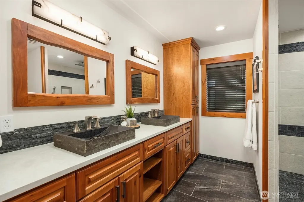 101 Gold Hill Road E Enumclaw WA 98022