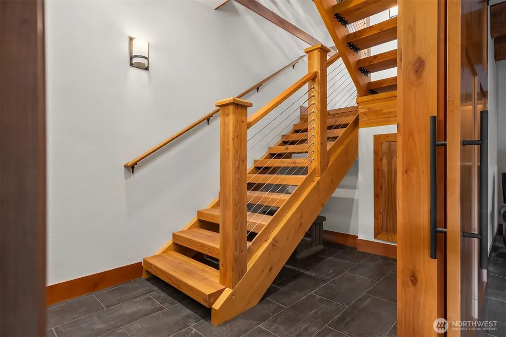 101 Gold Hill Road E Enumclaw WA 98022
