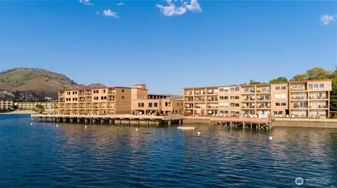 322 W Woodin Avenue Chelan WA 98816