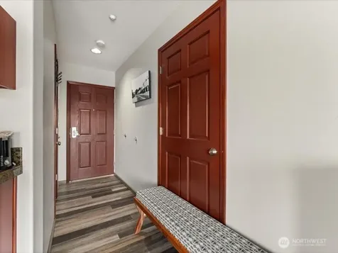 322 W Woodin Avenue Chelan WA 98816
