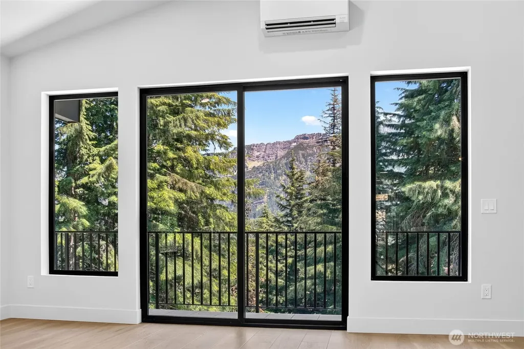 851 Snoqualmie Drive Snoqualmie Pass WA 98068
