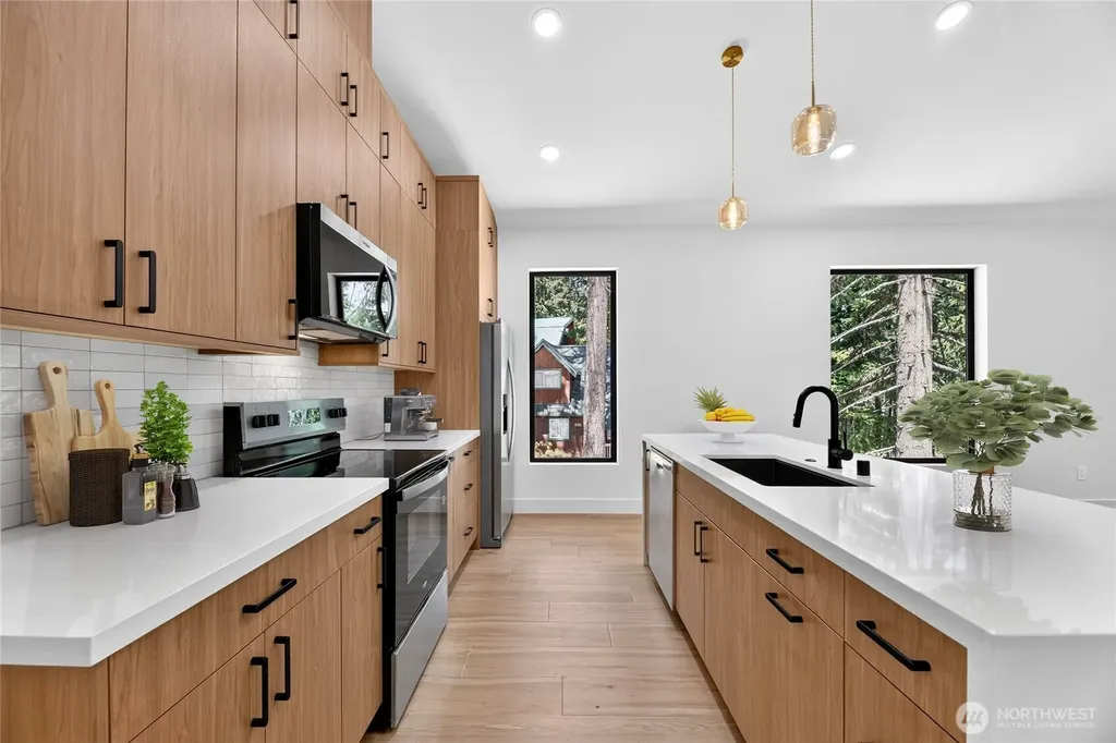 851 Snoqualmie Drive Snoqualmie Pass WA 98068