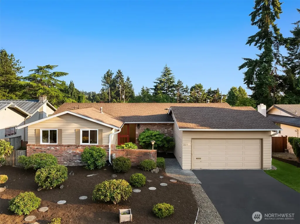 1325 NW 200th Street Shoreline WA 98177