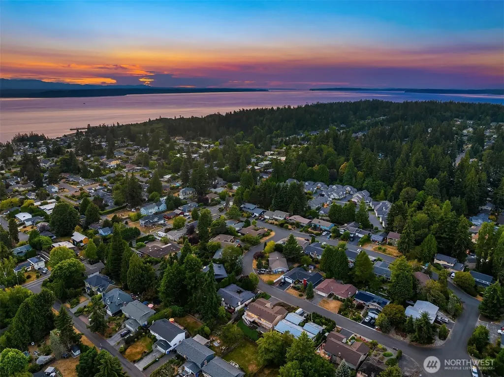 1325 NW 200th Street Shoreline WA 98177