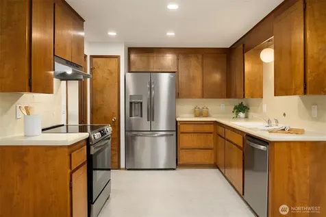 1325 NW 200th Street Shoreline WA 98177