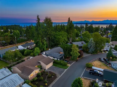 1325 NW 200th Street Shoreline WA 98177