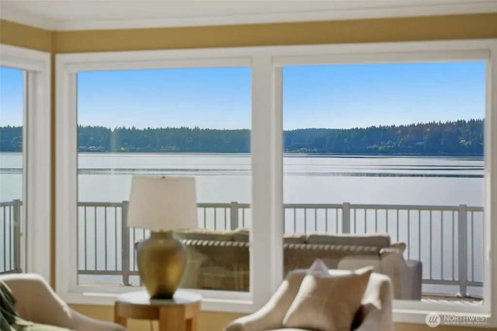 10213 Cherry Lane NW Gig Harbor WA 98332