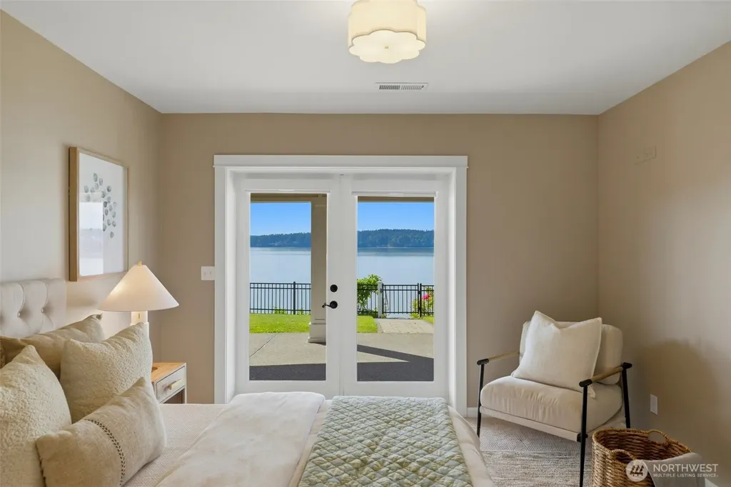 10213 Cherry Lane NW Gig Harbor WA 98332