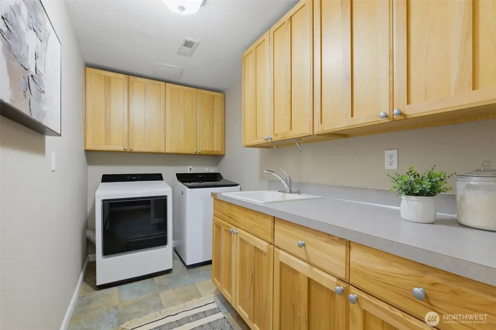 10213 Cherry Lane NW Gig Harbor WA 98332